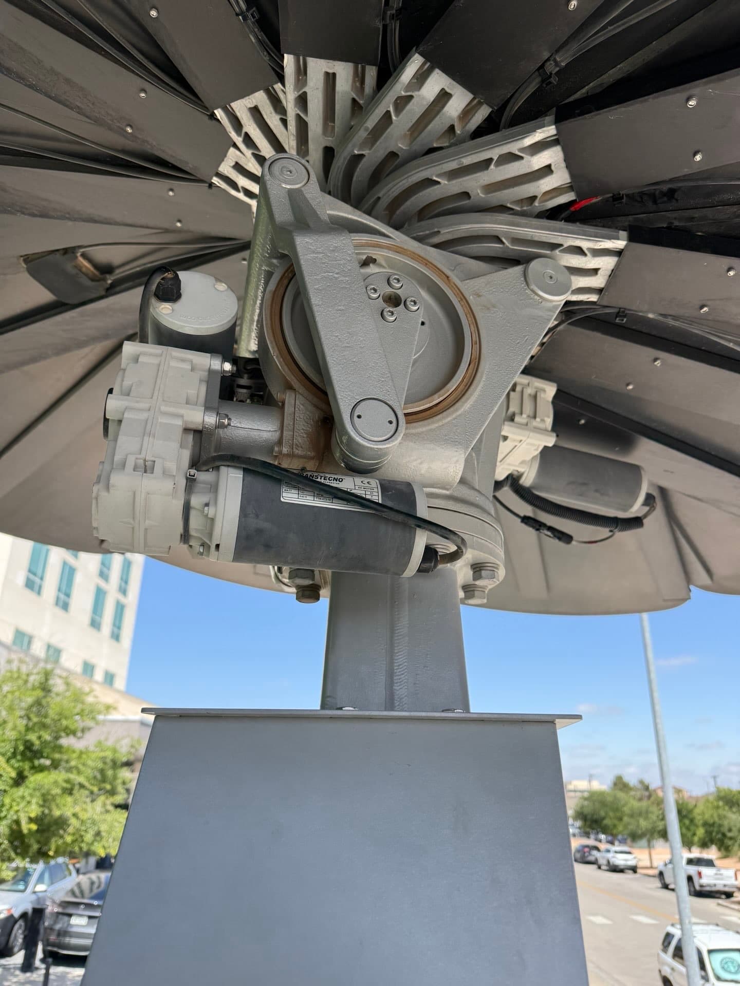 Gallery photos for Solar Flower Inverter and Tilt Sensor Repair at Odessa Marriott: Image #3